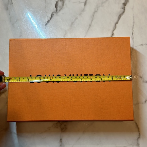 100% AUTHENTIC LV BOX - Picture 3 of 8